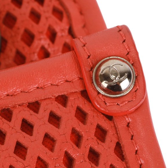 Authentic Chanel red leather Matelassé chain shoulder bag - Picture 10 of 16